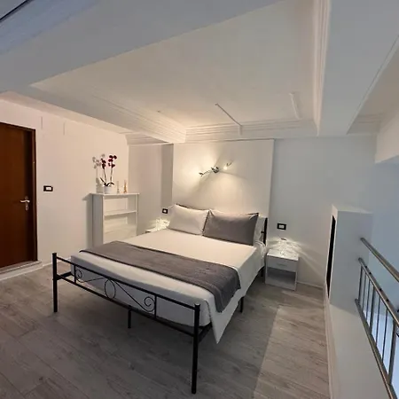 Ca' Grand' Italia Apartament
